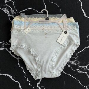 LAURA ASHLEY 5 Pack of Lace Trim Ribbed Underwear Size XL NEW NWT